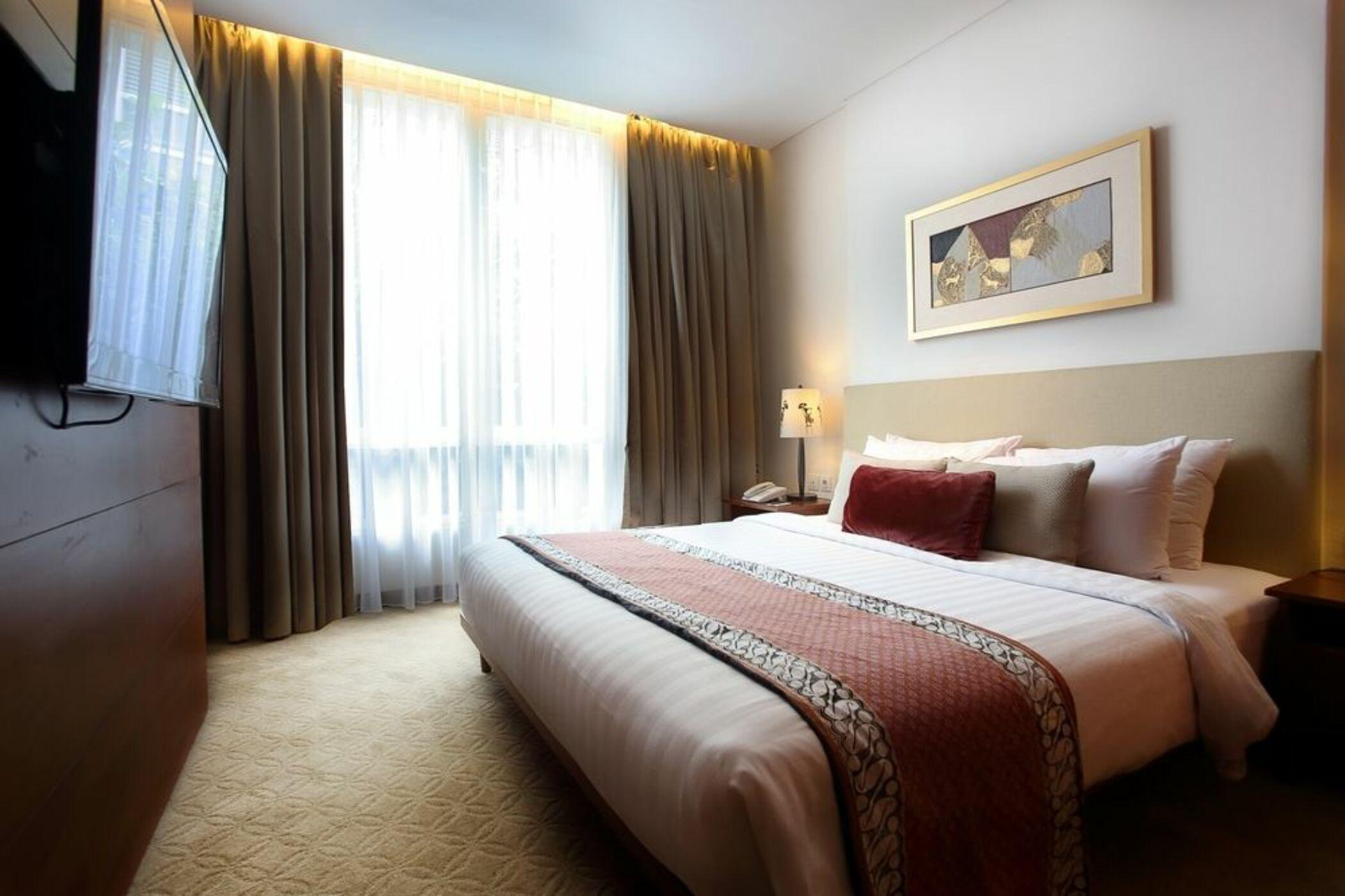 Jambuluwuk Malioboro Hotel Yogyakarta Ngoại thất bức ảnh Deluxe Room