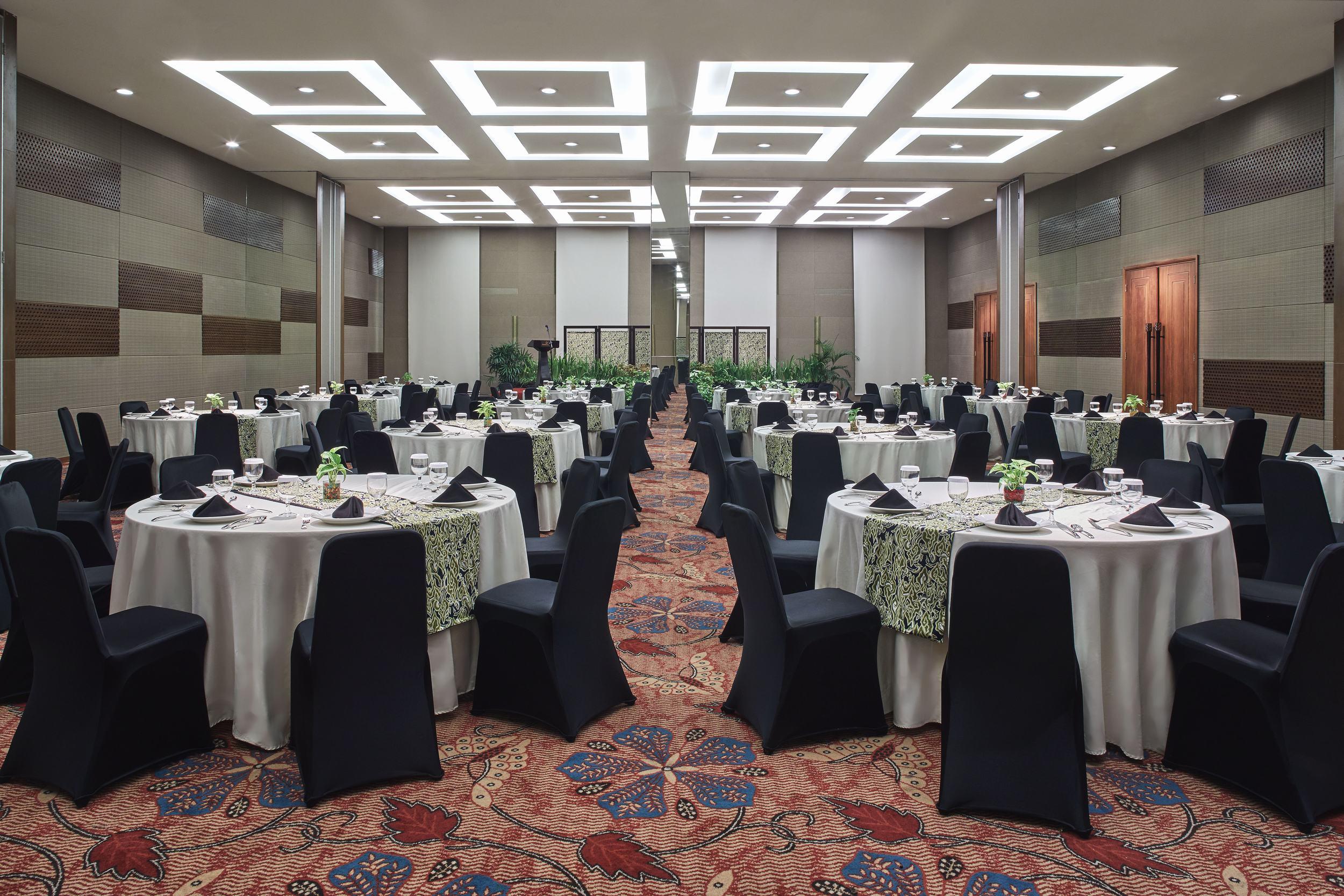 Jambuluwuk Malioboro Hotel Yogyakarta Ngoại thất bức ảnh The ballroom