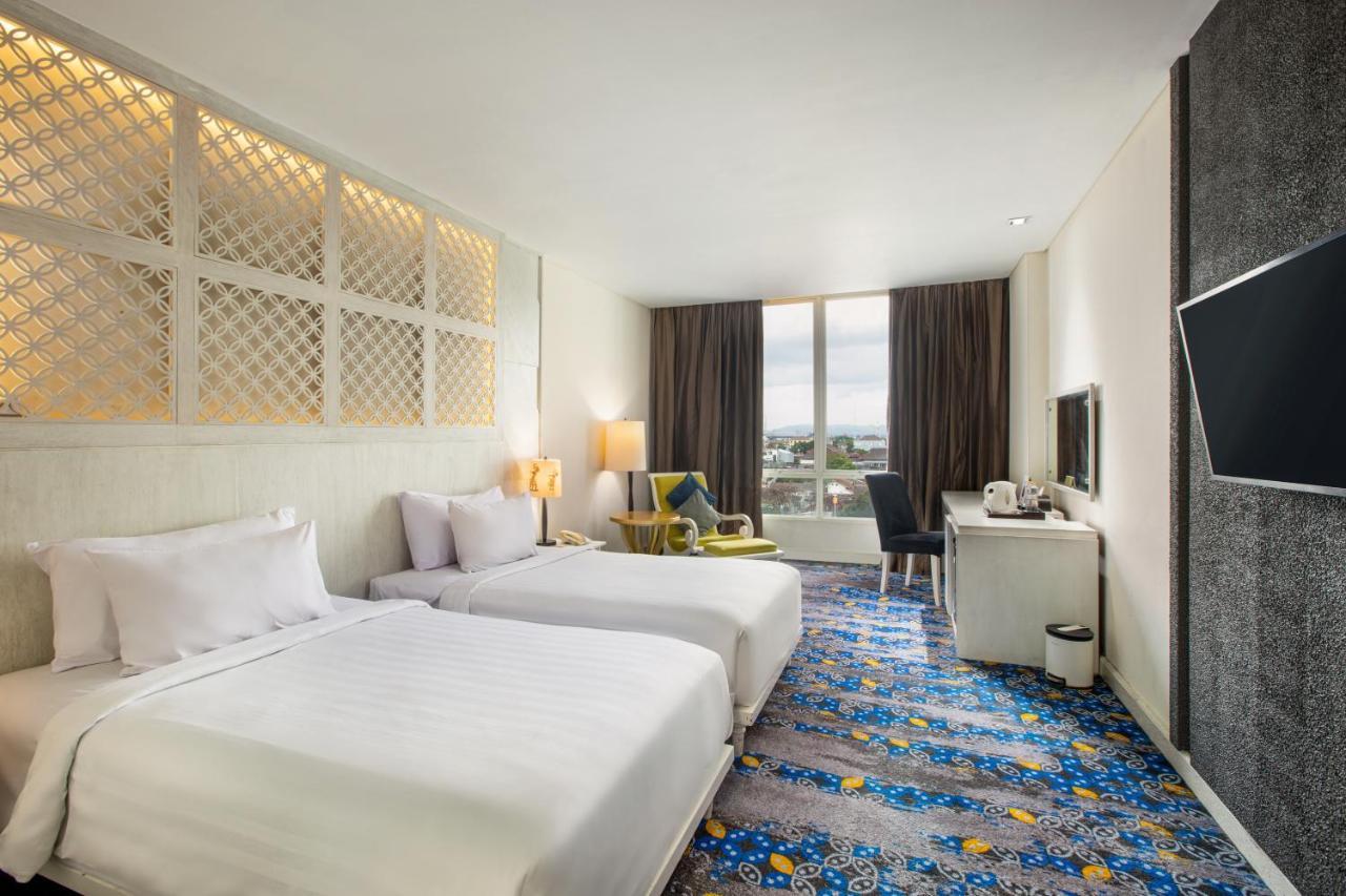 Jambuluwuk Malioboro Hotel Yogyakarta Ngoại thất bức ảnh Deluxe Room