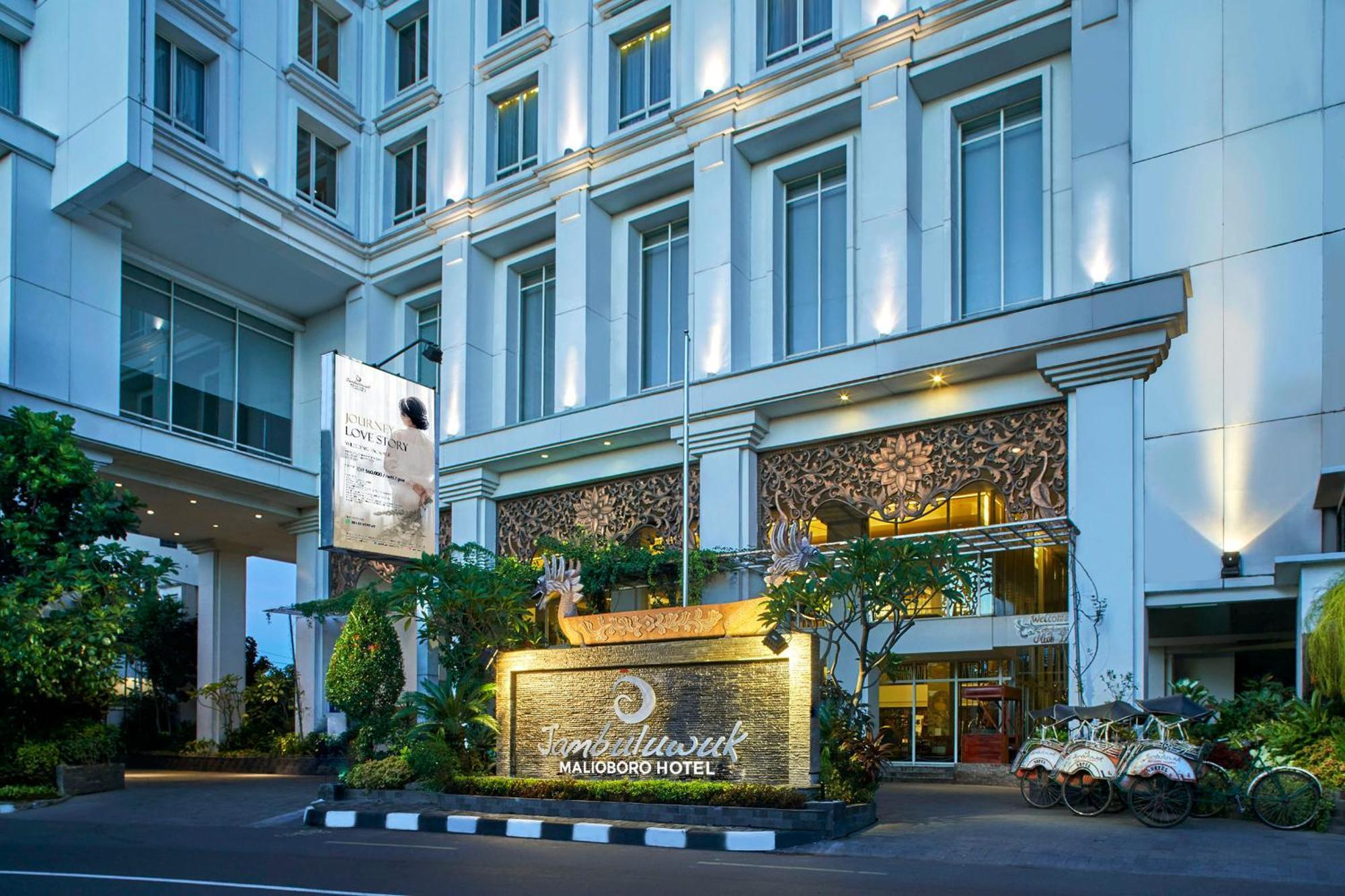 Jambuluwuk Malioboro Hotel Yogyakarta Ngoại thất bức ảnh Mercure Hotel, Jakarta